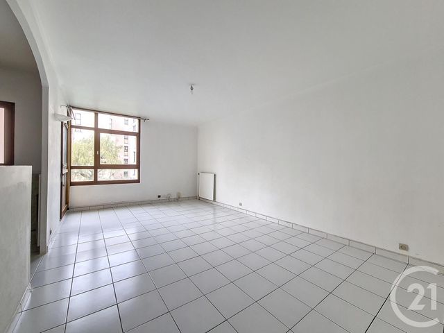 Appartement F3 à vendre - 3 pièces - 66.11 m2 - TORCY - 77 - ILE-DE-FRANCE - Century 21 Agence Du Val