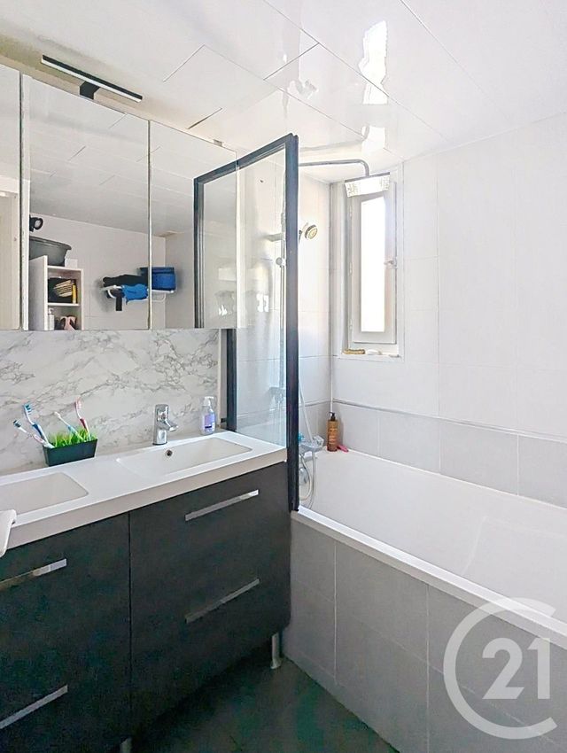 Afficher la photo en grand Appartement Triplex à vendre - 4 pièces - 92.69 m2 - TORCY - 77 - ILE-DE-FRANCE - Century 21 Agence Du Val