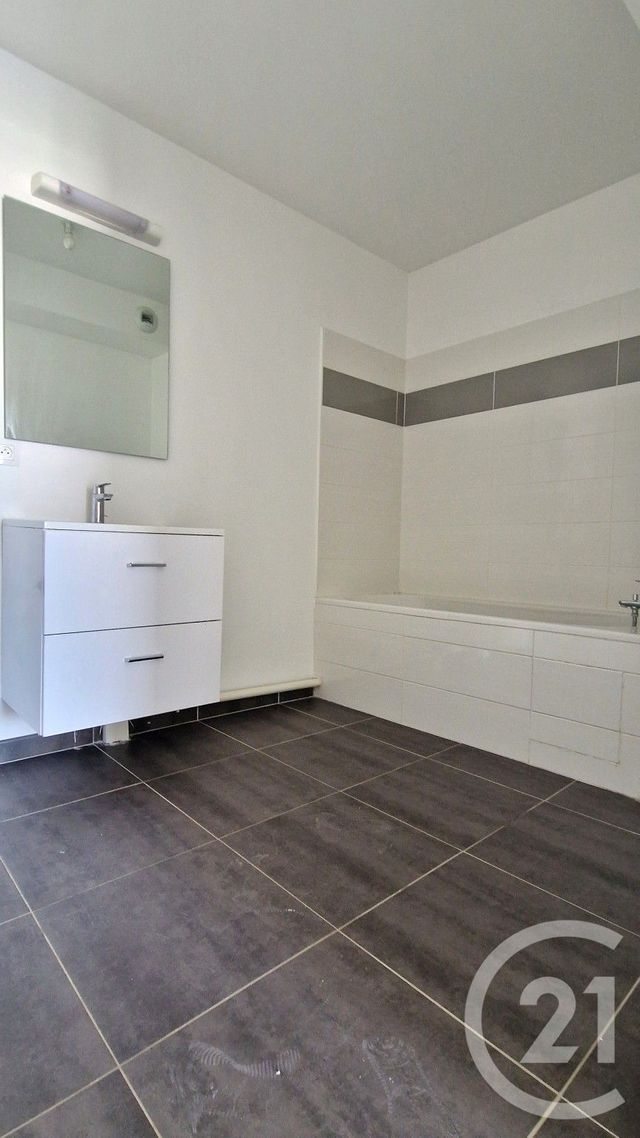 Appartement F2 à vendre - 2 pièces - 49.01 m2 - TORCY - 77 - ILE-DE-FRANCE - Century 21 Agence Du Val