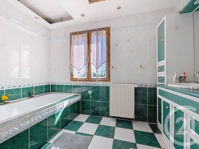 maison à vendre - 5 pièces - 117.34 m2 - COLLEGIEN - 77 - ILE-DE-FRANCE - Century 21 Agence Du Val