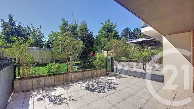 Afficher la photo en grand Appartement F3 à vendre - 3 pièces - 62.97 m2 - LOGNES - 77 - ILE-DE-FRANCE - Century 21 Agence Du Val