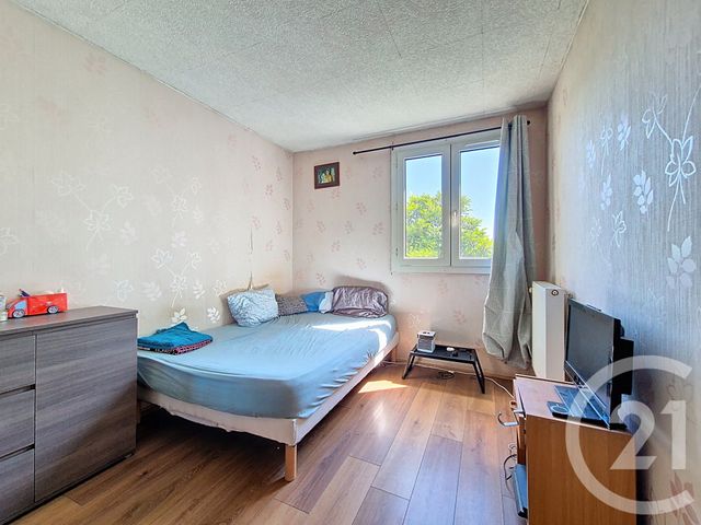 Appartement F3 à vendre - 3 pièces - 66.82 m2 - NOISIEL - 77 - ILE-DE-FRANCE - Century 21 Agence Du Val