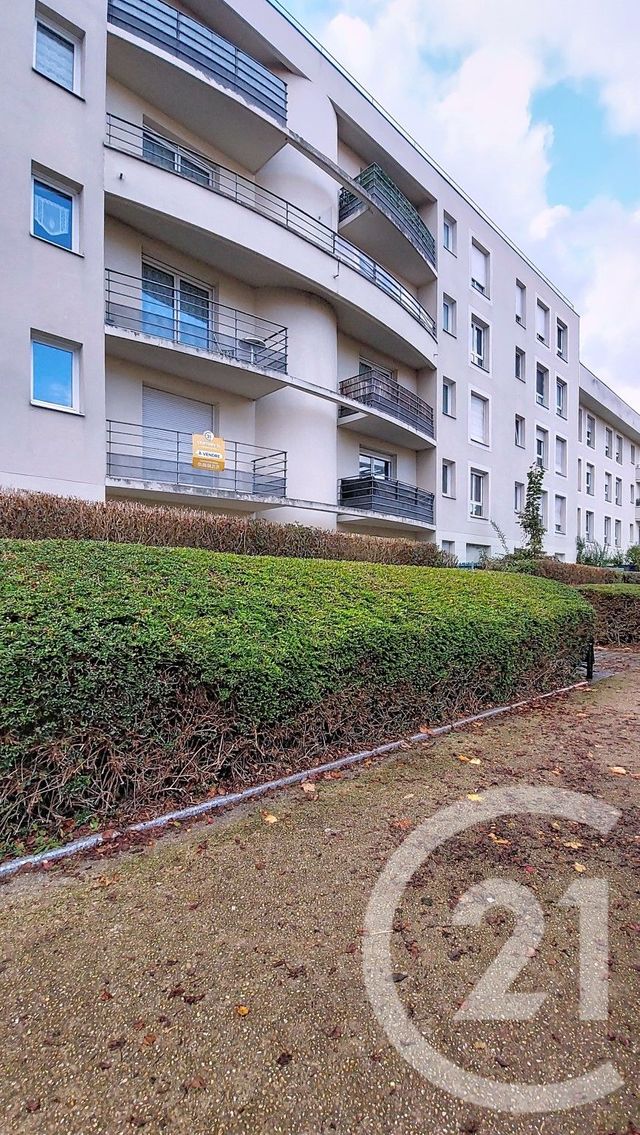 Appartement F2 à vendre - 2 pièces - 38.7 m2 - LOGNES - 77 - ILE-DE-FRANCE - Century 21 Agence Du Val
