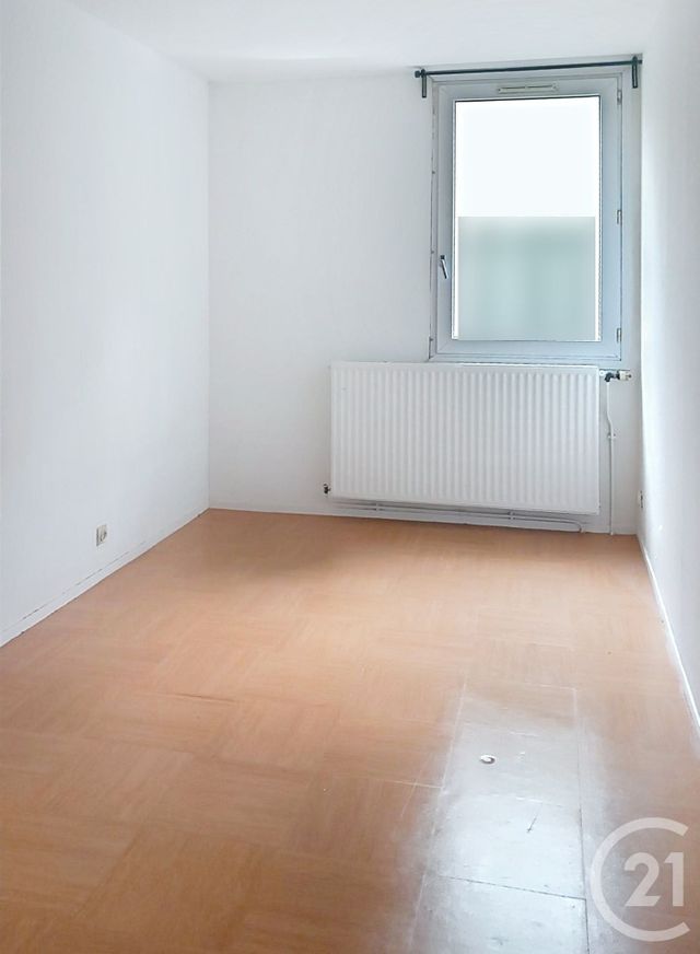 Appartement F2 à vendre - 2 pièces - 50.46 m2 - LOGNES - 77 - ILE-DE-FRANCE - Century 21 Agence Du Val