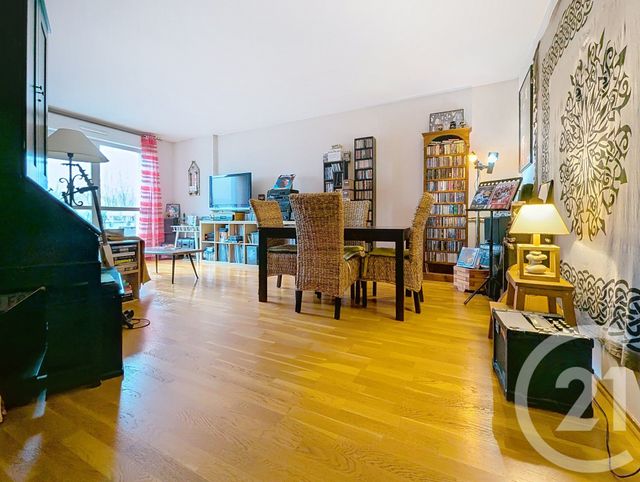 Appartement F4 à vendre - 4 pièces - 89.19 m2 - LOGNES - 77 - ILE-DE-FRANCE - Century 21 Agence Du Val