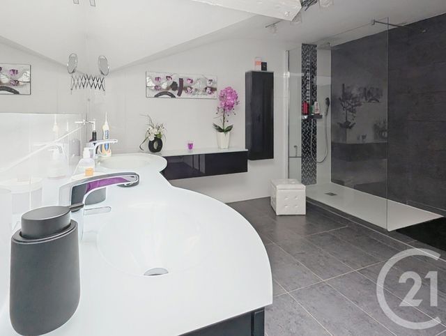 maison à vendre - 8 pièces - 143.24 m2 - NOISIEL - 77 - ILE-DE-FRANCE - Century 21 Agence Du Val