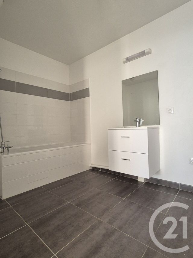Appartement F2 à vendre - 2 pièces - 49.02 m2 - TORCY - 77 - ILE-DE-FRANCE - Century 21 Agence Du Val