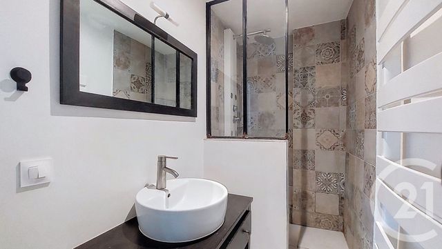 Appartement F3 à vendre - 3 pièces - 59.09 m2 - GOURNAY SUR MARNE - 93 - ILE-DE-FRANCE - Century 21 Agence Du Val
