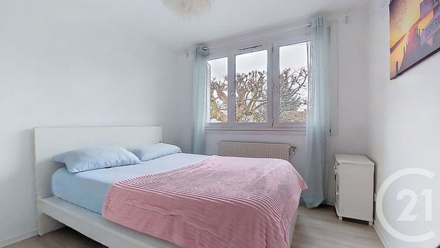 Appartement F3 à vendre - 3 pièces - 59.09 m2 - GOURNAY SUR MARNE - 93 - ILE-DE-FRANCE - Century 21 Agence Du Val