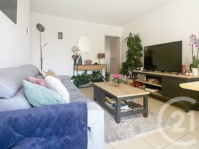 Appartement F3 à vendre - 3 pièces - 61.02 m2 - TORCY - 77 - ILE-DE-FRANCE - Century 21 Agence Du Val
