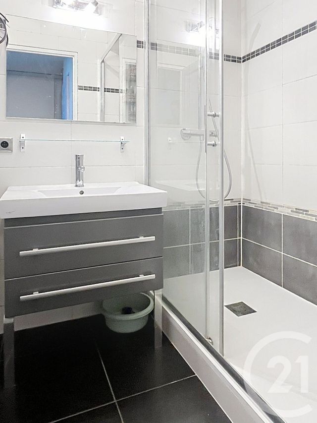 Appartement F3 à vendre - 3 pièces - 61.02 m2 - TORCY - 77 - ILE-DE-FRANCE - Century 21 Agence Du Val