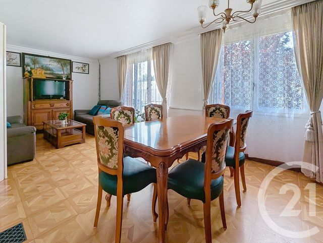 maison à vendre - 5 pièces - 131.69 m2 - ROISSY EN BRIE - 77 - ILE-DE-FRANCE - Century 21 Agence Du Val