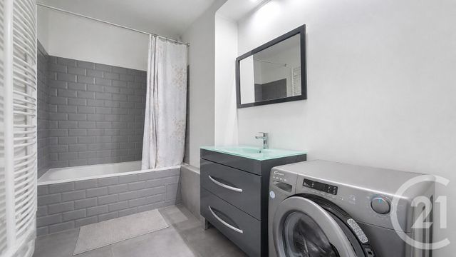 Appartement F3 à vendre - 3 pièces - 69.76 m2 - NOISIEL - 77 - ILE-DE-FRANCE - Century 21 Agence Du Val