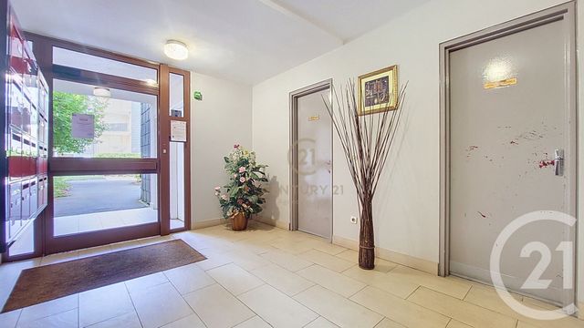 Appartement F3 à vendre - 3 pièces - 69.22 m2 - NOISIEL - 77 - ILE-DE-FRANCE - Century 21 Agence Du Val