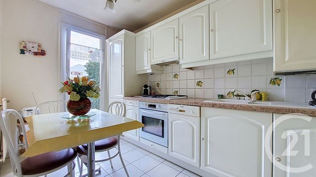 Appartement F3 à vendre - 3 pièces - 69.22 m2 - NOISIEL - 77 - ILE-DE-FRANCE - Century 21 Agence Du Val