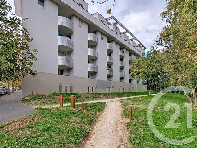 Appartement F2 à vendre - 2 pièces - 49.06 m2 - LOGNES - 77 - ILE-DE-FRANCE - Century 21 Agence Du Val