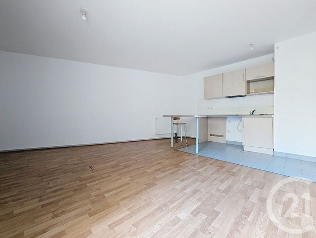 Appartement F2 à vendre - 2 pièces - 49.06 m2 - LOGNES - 77 - ILE-DE-FRANCE - Century 21 Agence Du Val
