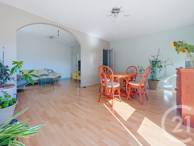 Appartement F4 à vendre - 4 pièces - 84.52 m2 - TORCY - 77 - ILE-DE-FRANCE - Century 21 Agence Du Val